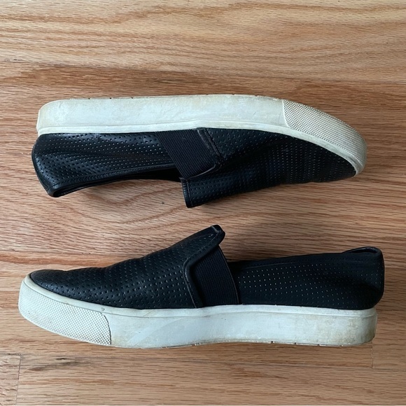 Vince Women’s Black Perforated Leather Blair Slip On Sneaker C5000L1 Size 6.5 - Picture 6 of 11
